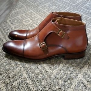 Men's dress shoes